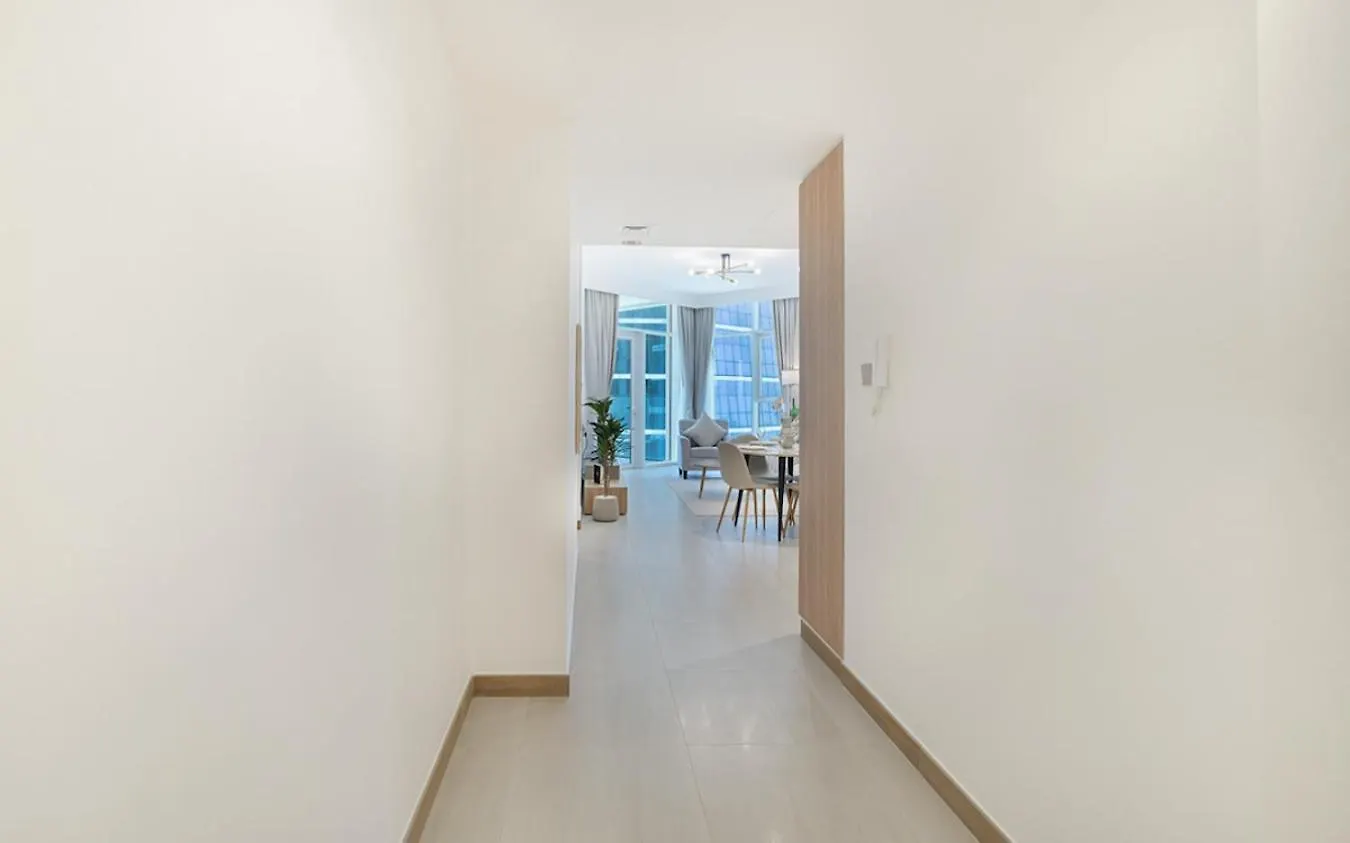 Easygo- Lavish 2Br-Terrace-View-Infinity Pool Apartment Dubai