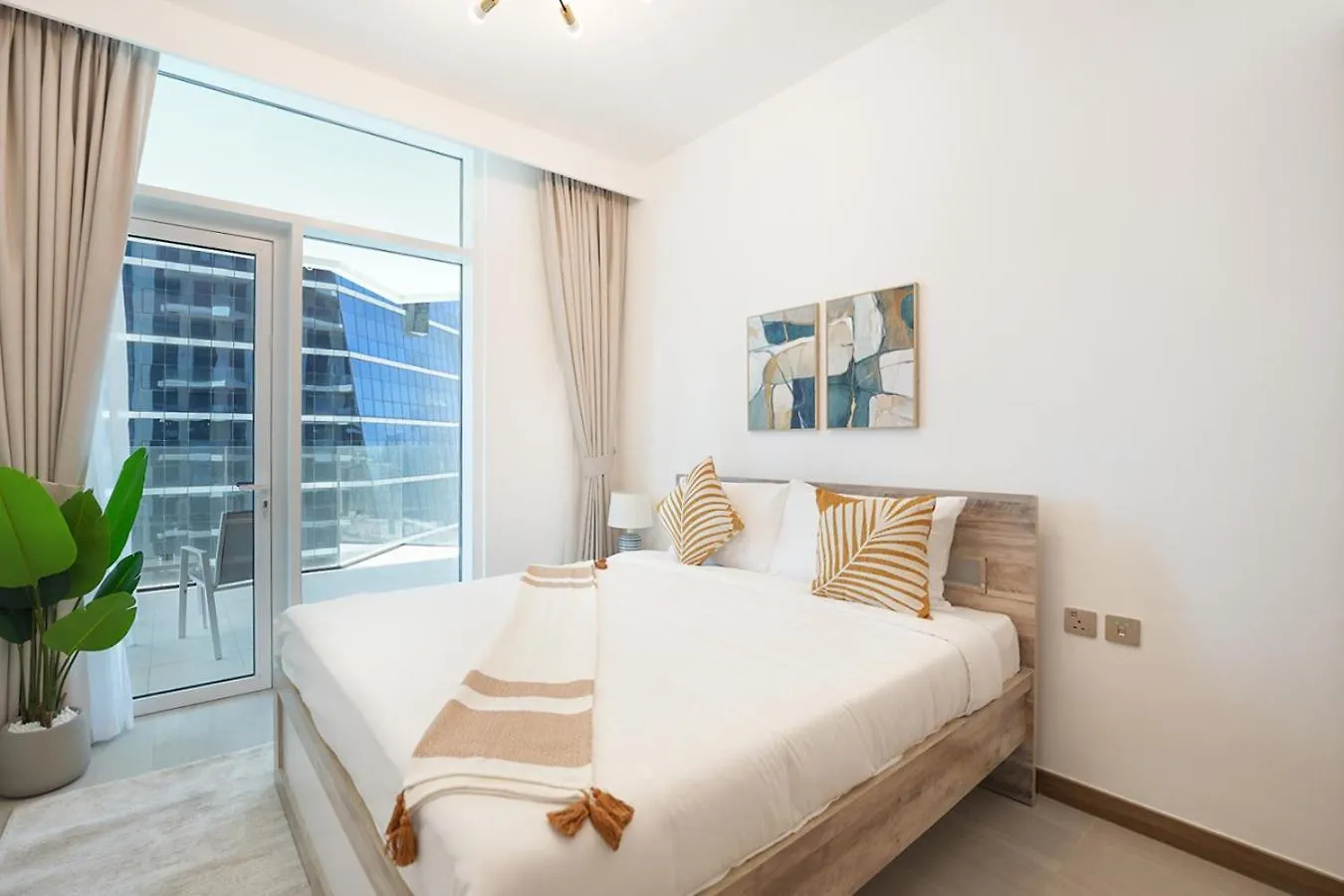 Easygo- Lavish 2Br-Terrace-View-Infinity Pool Apartment Dubai United Arab Emirates