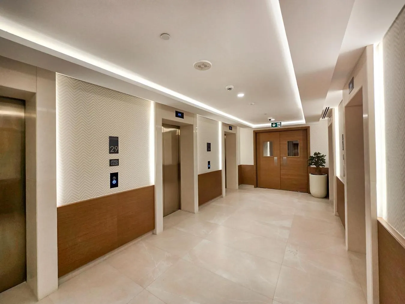 Easygo- Lavish 2Br-Terrace-View-Infinity Pool Apartment Dubai